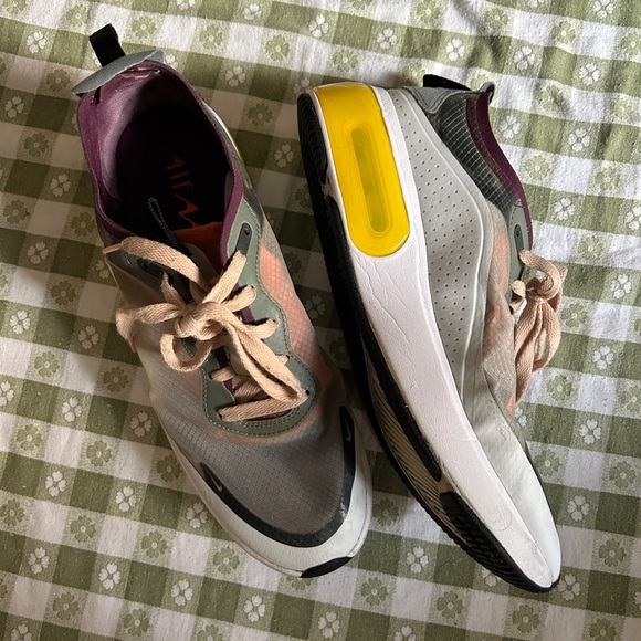 Nike Air Max Dia SE QS in Gray, Size 10 - Picture 6 of 8